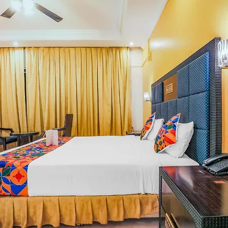 Fabhotel Royal Mirage With Pool & Gym - Nr Candolim Beach Exterior photo