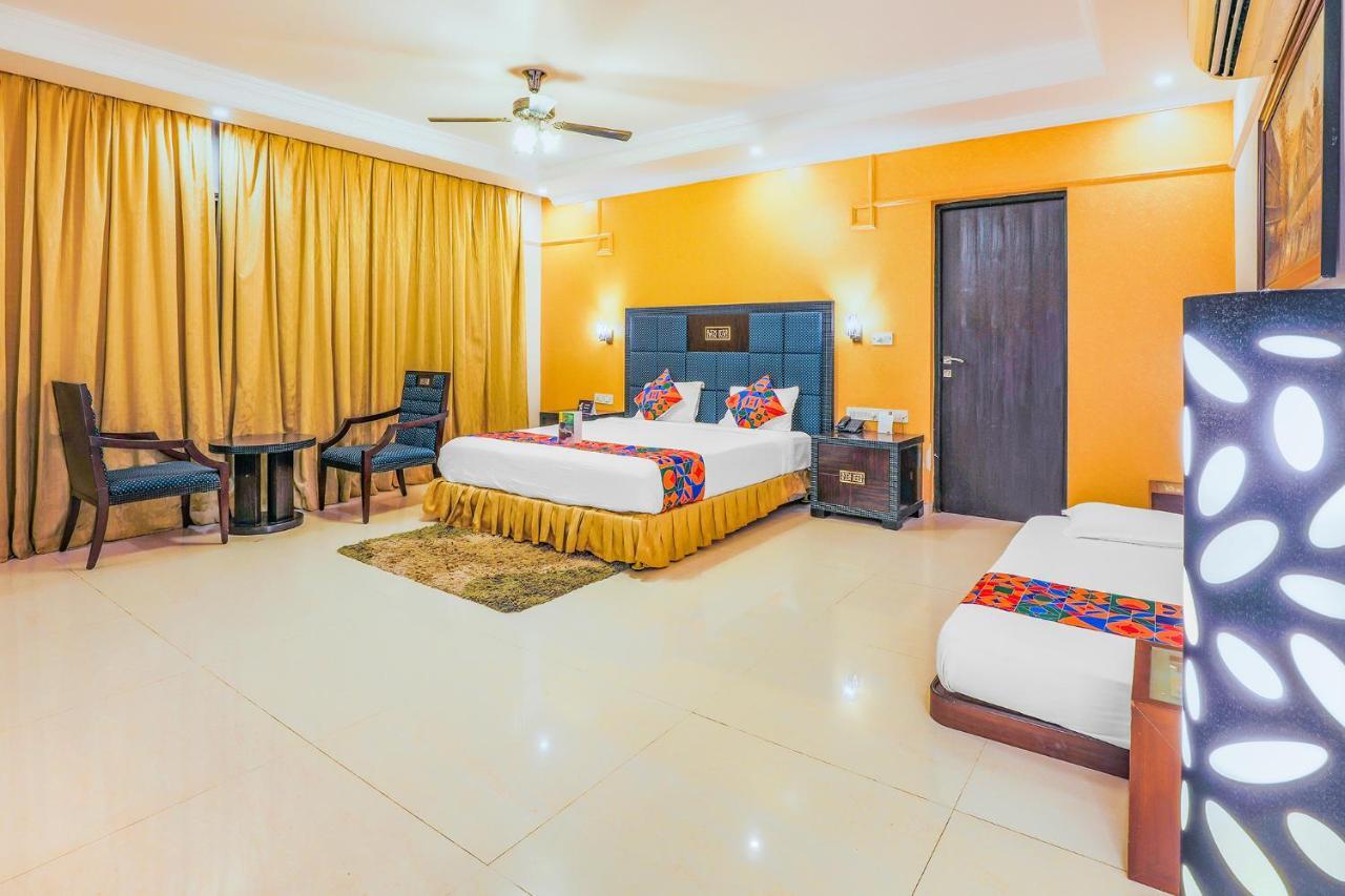 Fabhotel Royal Mirage With Pool & Gym - Nr होटल Candolim